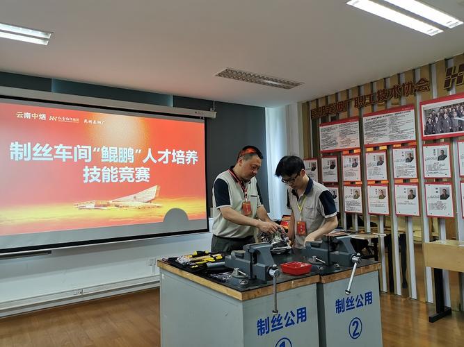 党建,匠心筑梦_党建活动室维修纪实
