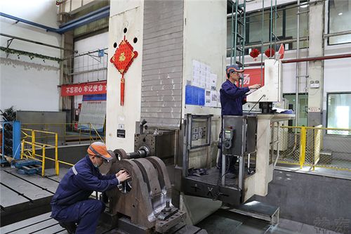 设备维修管理岗:坚守岗位,保障生产线的稳定运行